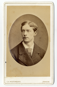 221601 Portret van mr. Assueer Jacob baron van Nagell van Ampsen, geboren Lochem 15 februari 1853, burgemeester van ...